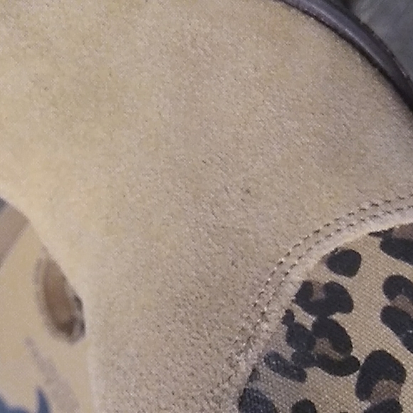 Tan/ leapord booties - Picture 6 of 10